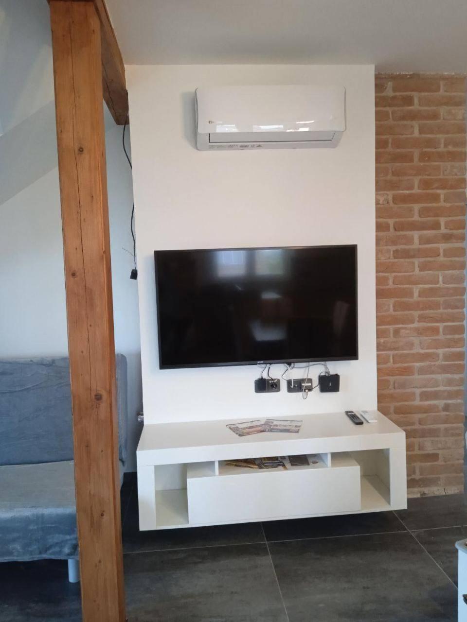 Merunky Pod Palavou Šakvice Esterno foto