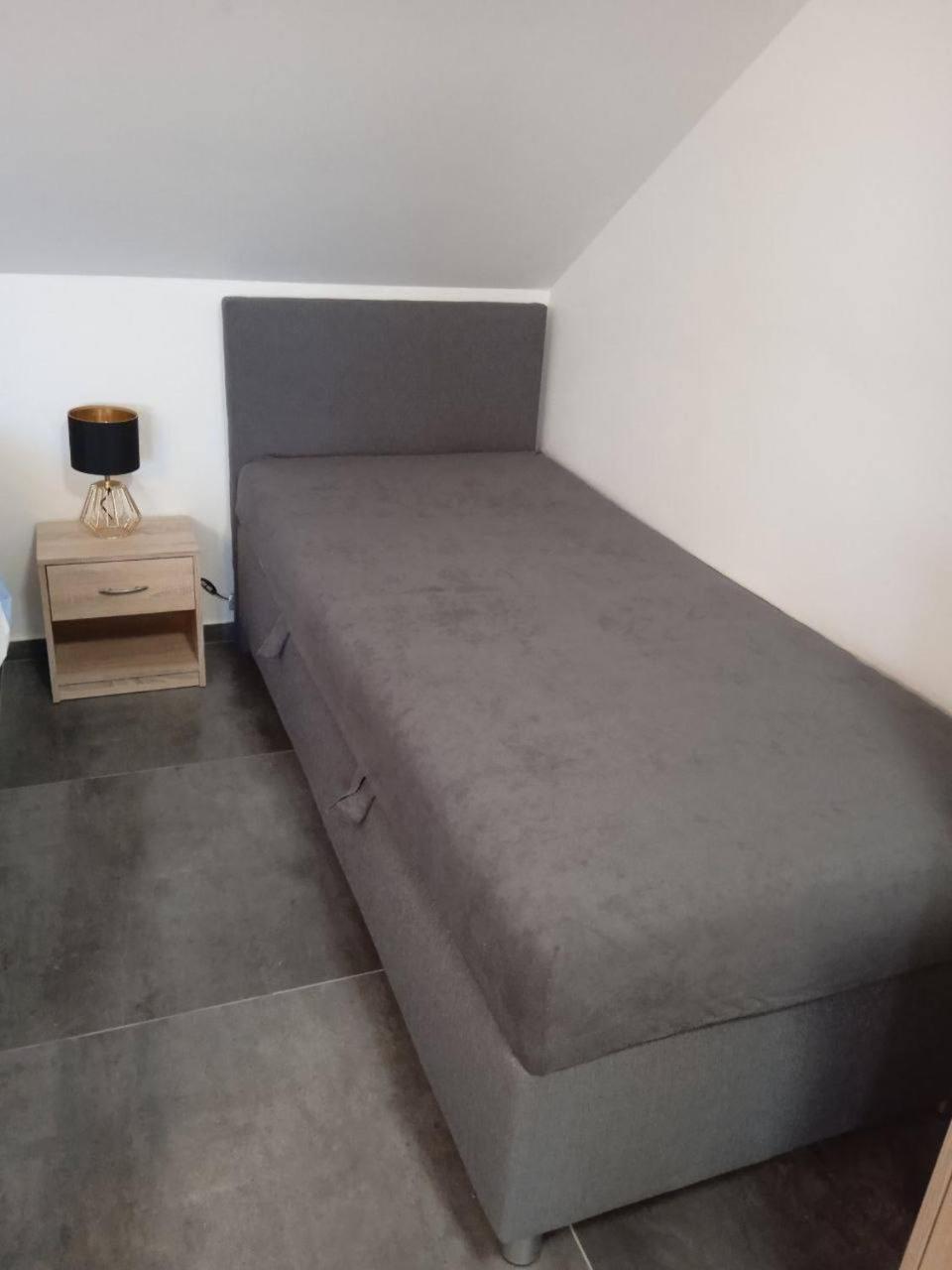 Merunky Pod Palavou Šakvice Esterno foto